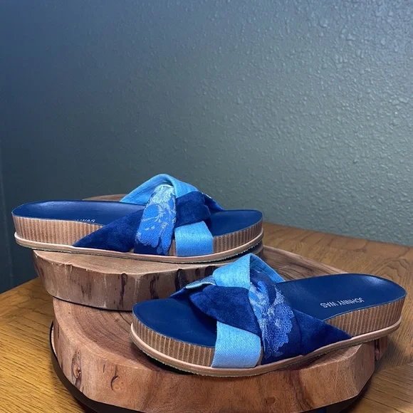 JOHNNY WAS Denim Suede Floral Tapestry Twist Slides - Picture 2 of 16